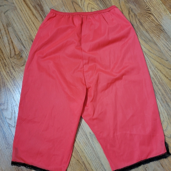 Vintage Red With Black Trim Bloomers Pantaloons Knickers Undies Size 6 - Picture 3 of 8